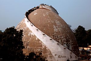 Golghar 01