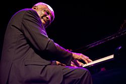 Harold Mabern.jpg