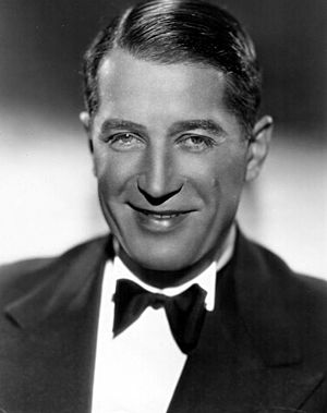 Maurice Chevalier-publicity.jpg