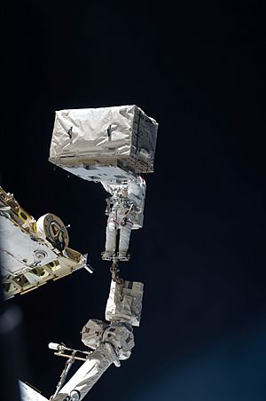 STS-126 EVA1 Stefanyshyn-Piper01