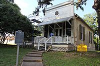 Boerne-tx2015-22(henry-j-graham-building)