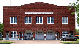 Shiner City Hall