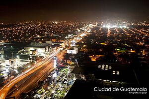 Ciudad de Guatemala, night