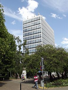 Signal-Iduna-Building Münster (crop)