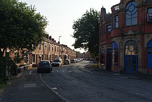 Turf Lane, Chadderton (geograph 3567709)