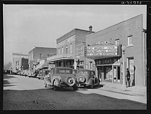 According to the 1945 Film Daily Yearbook, the 500-seat Grand was one of three movie houses in operation at that time, which also included the Orpheum and the Knox. Today the former Grand is used as a meeting place for a fraternal order.