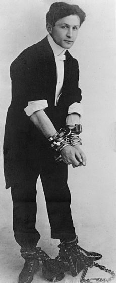 HandCuffHarryHoudini