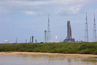 KSC-20220421-PH-KLS01 0042