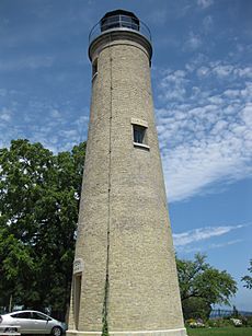 KenoshaSouthportLighthouseTower