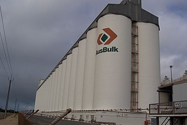 Port Giles silos.jpg