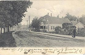 PostcardPutnamCTSouthMainStreet1906