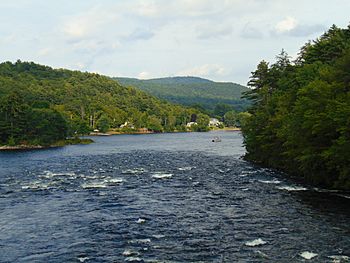 Sacandaga River and Hudson River.jpg