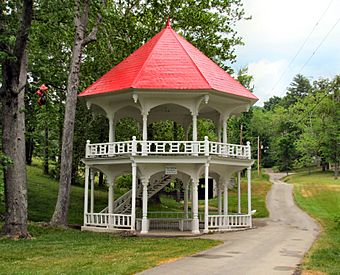 Tate-Springs-Springhouse-tn1.jpg