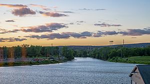 Utica Harbor Overlook.jpg