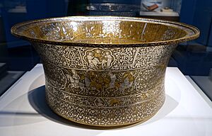 Basin, Syria, c. 1240 AD, brass inlaid with silver - Freer Gallery of Art - DSC04710