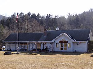 Restaurant and post office in Cuttingsville