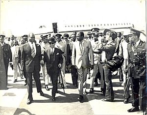 Dr Banda is welcomed in Kenya by Daniel Arap Moi