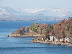 Dunollie Castle from Pulpit Hill - geograph.org.uk - 1728324