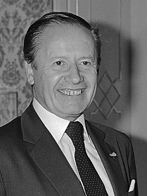 Gaston Thorn (1984).jpg