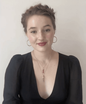 Kaitlyn Dever Peabody Awards, June 2020.png