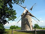 Moulin a vent de Pointe-du-Moulin.jpg