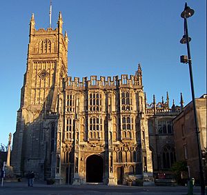 Cirencester StJohnBaptistChurch.jpg