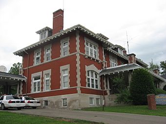 Morgan Mansion in Wellston.jpg