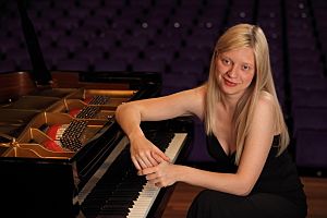 Valentina Lisitsa 0421 1200x800