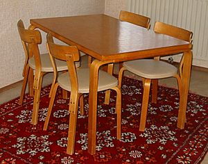 Aalto table and chairs1