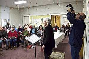 Alice Parker conducting Christmas Carols