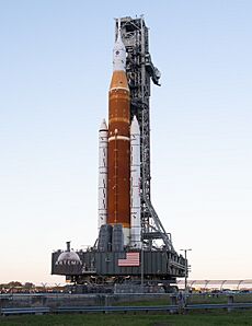 Artemis 1 SLS Rollout (cropped)