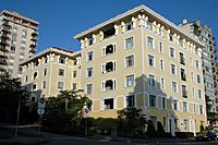 Kensington Place, Vancouver 01.jpg