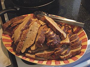 Seitan Platter (4139727246).jpg