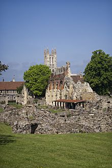 Staugustinescanterburyrotundanaveandcathedral