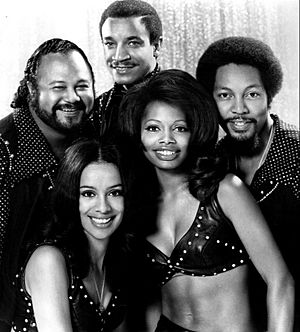 The 5th Dimension 1971.JPG