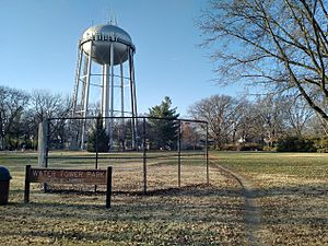 WaterTowerParkMountOread (39134690981)