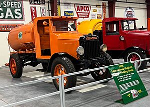 1925InternationalModel63StreetWashingTruck