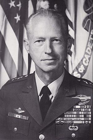 LTG Sydney Bryan Berry.JPG