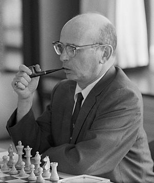 Samuel Reshevsky 1964.jpg