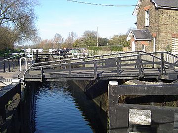 Stanstead Lock.JPG