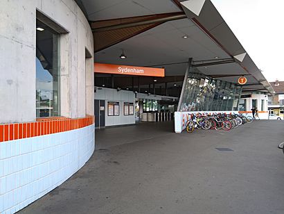 Sydenham railway station 20171004 02.jpg