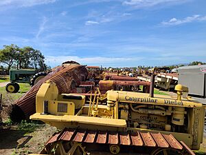 Tractors - Antique Gas and Steam Engine Museum