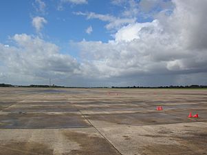 Apron at Elvington - geograph.org.uk - 566281