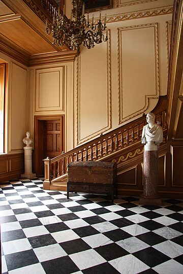 Belton House stairwell-geograph-3397778