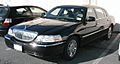 Lincoln-Town-Car-Signature-L