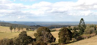 Mt mee lookout panorama.jpg