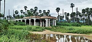 OLD MANDAPAM IN SRIVILLIPUTTUR