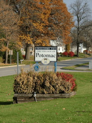 Welcome signs in Potomac