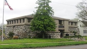 Stinson Memorial Library.jpg