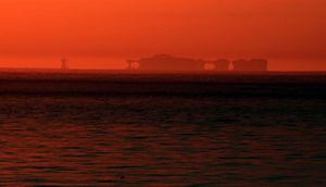 Superior mirage of Farallon Islands 1017081